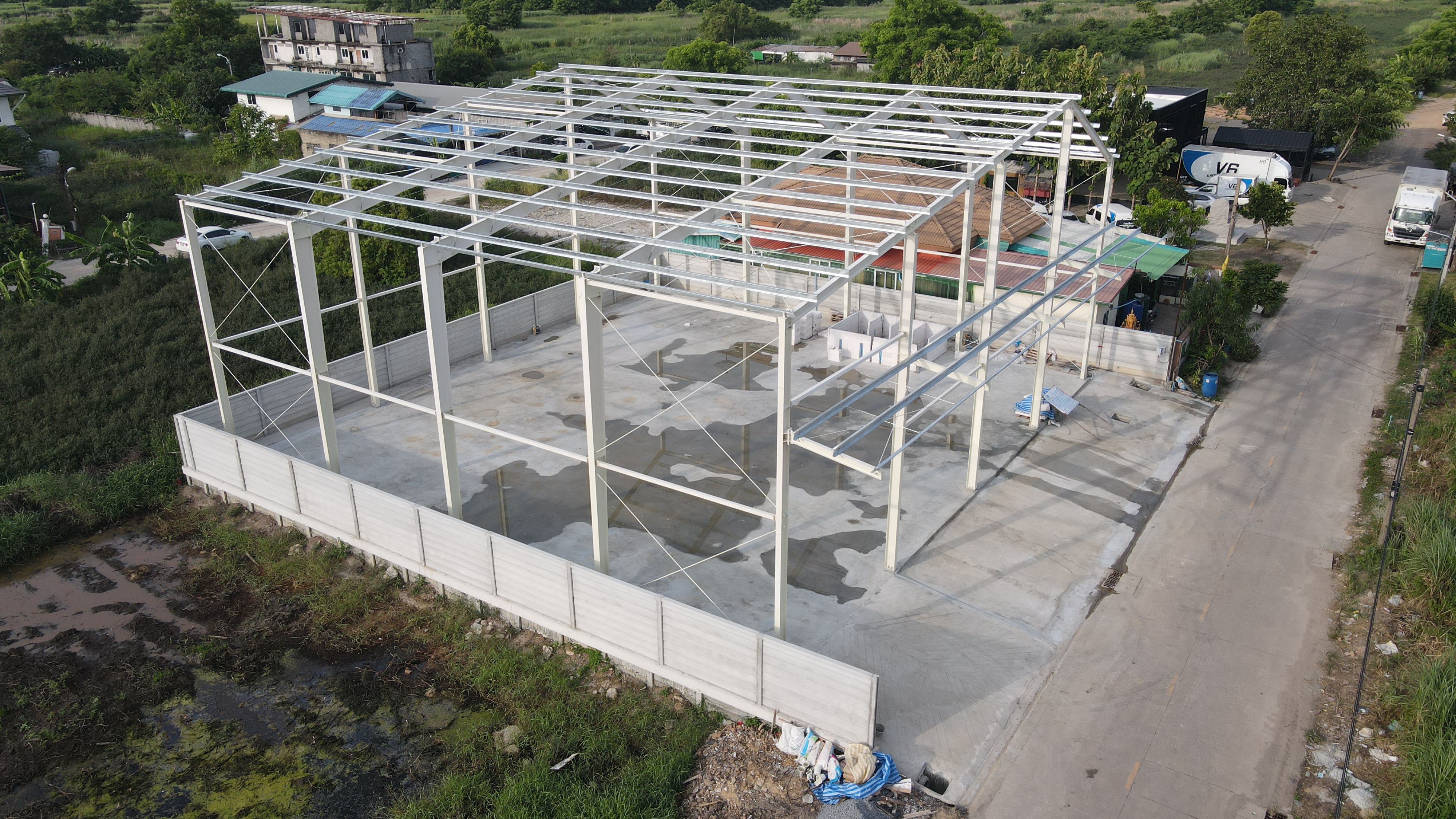 ภาพรวมโรงงานและพื้นที่รอบอาคาร