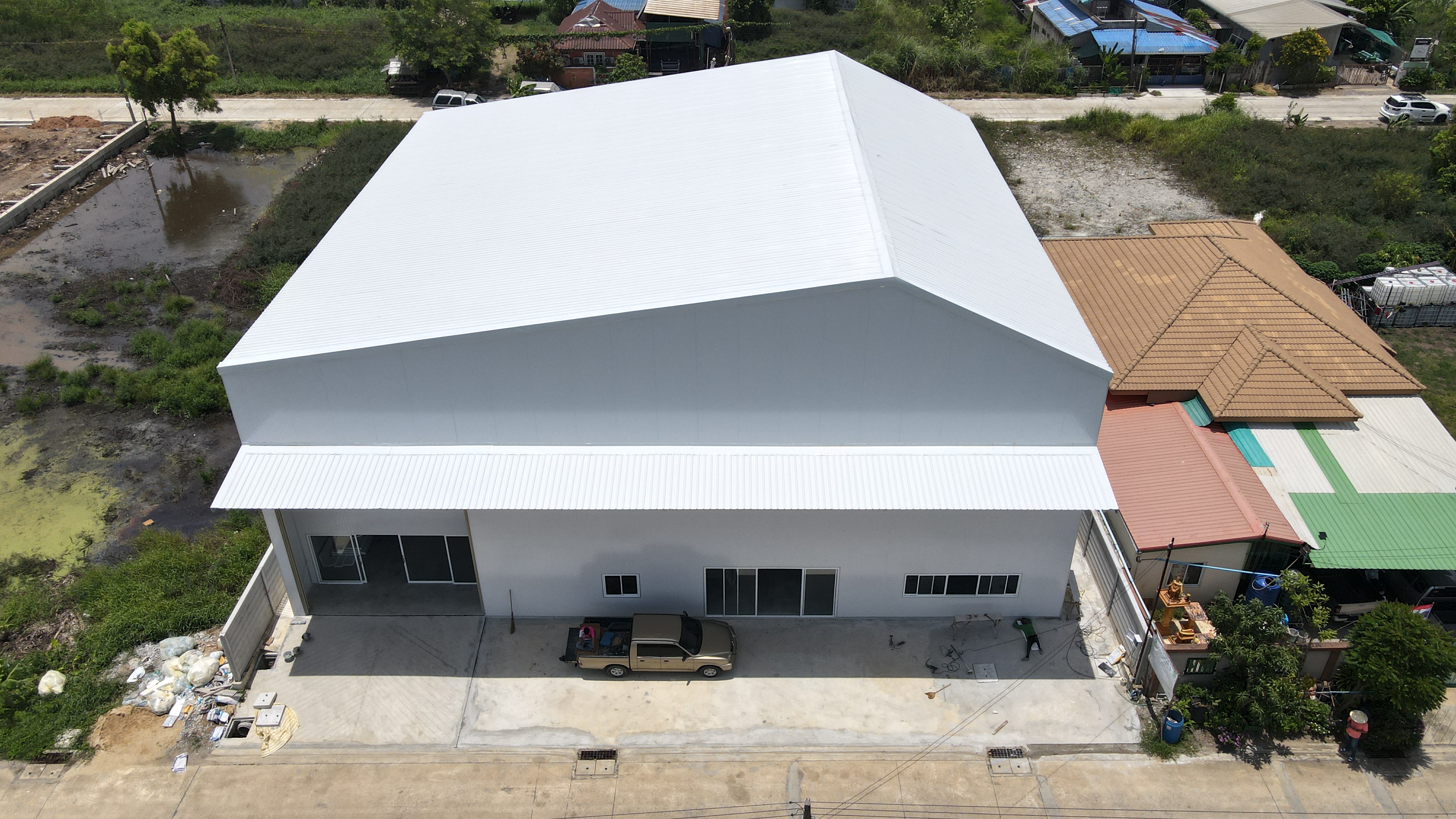 โกดังสำเร็จรูปพร้อมสำนักงาน 2 ชั้น